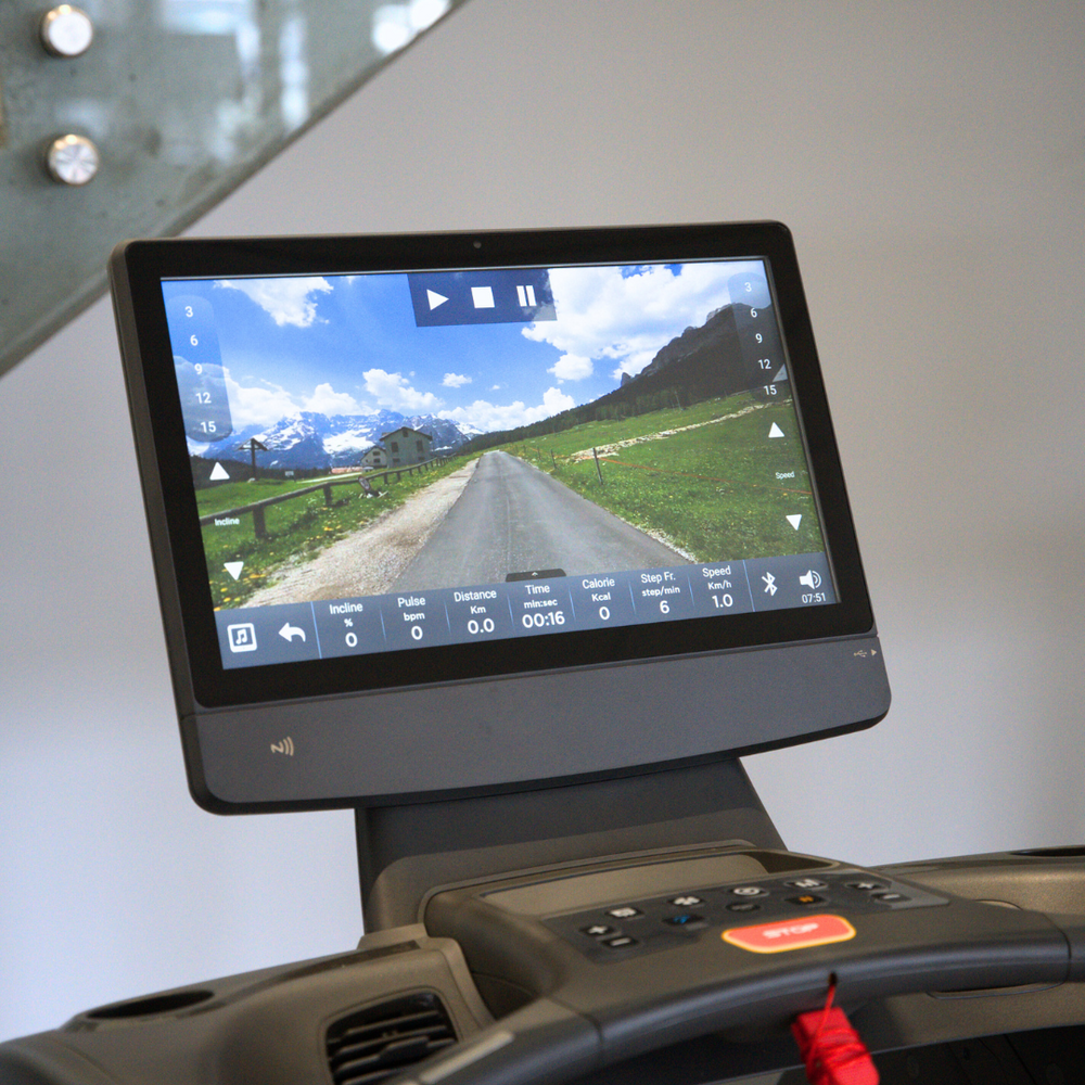 Tapis de course professionnel VERVE Velocity avec écran tactile
