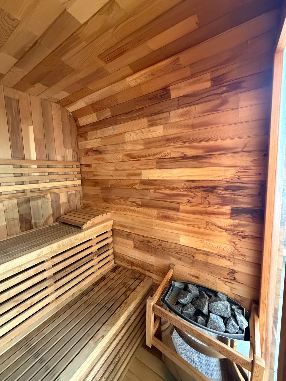 Sauna d'extérieur traditionnel VERVE Clarity - Cèdre | FABRIQUÉ SUR COMMANDE