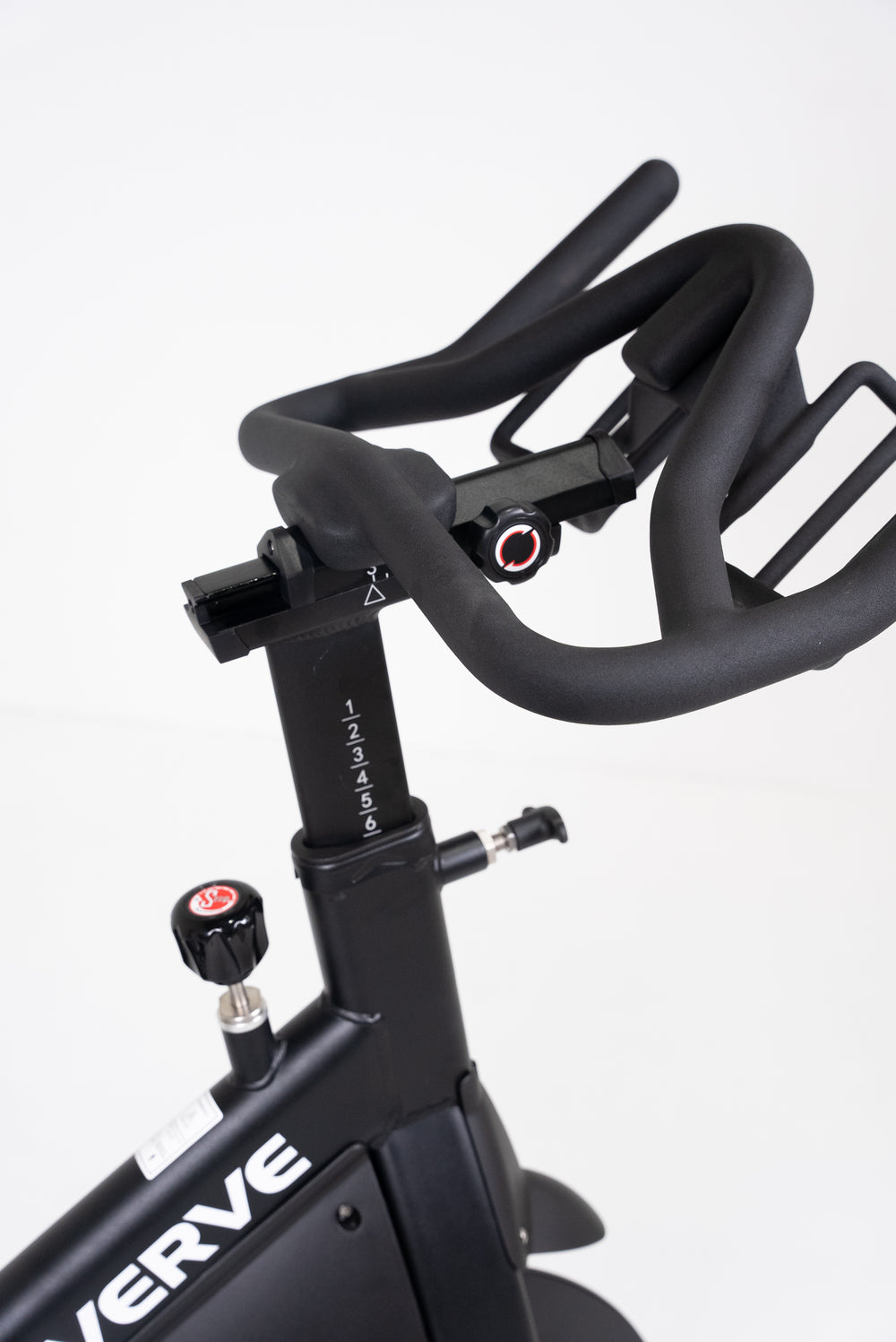 Vélo de spinning VERVE Volt avec console