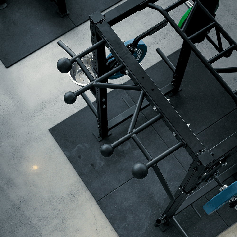 Barre de traction Globe pour cages de musculation VERVE