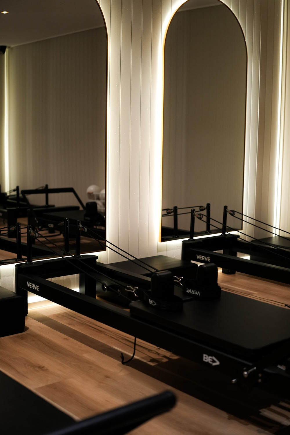 Réformateur de Pilates VERVE Flow - Noir