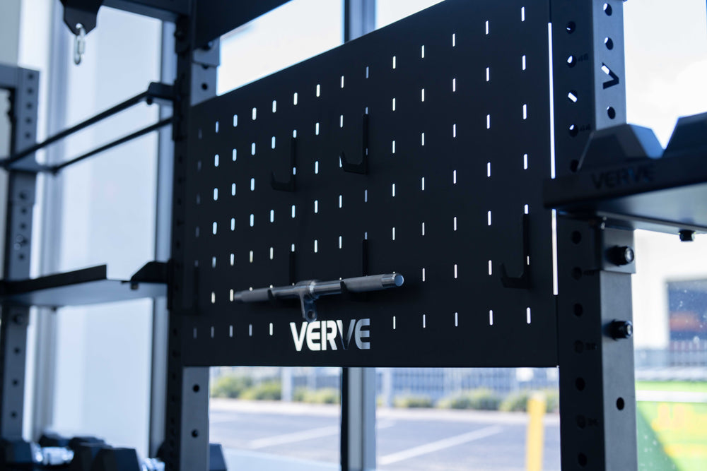 Panneau de rangement utilitaire VERVE (12 crochets inclus) | Précommande, livraison prévue mi-décembre
